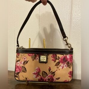 Rare Floral Print Colorful Dooney And Bourke Leather Wristlet Wallet Pouch Bag